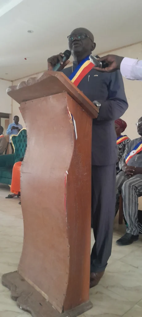 Moyen-Chari : le Président du Conseil provincial face aux jeunes diplômés. img 20261003 125152